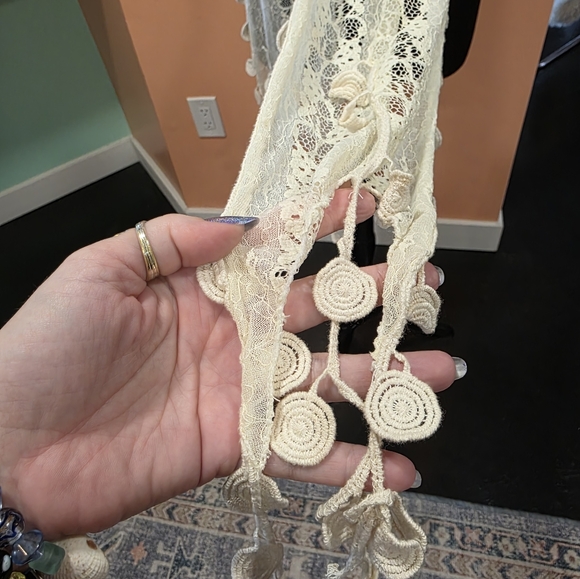 Vintage Fringe Bohochic Scarf Hippie Festival Cream Scarf Stevie Nicks - Picture 12 of 13